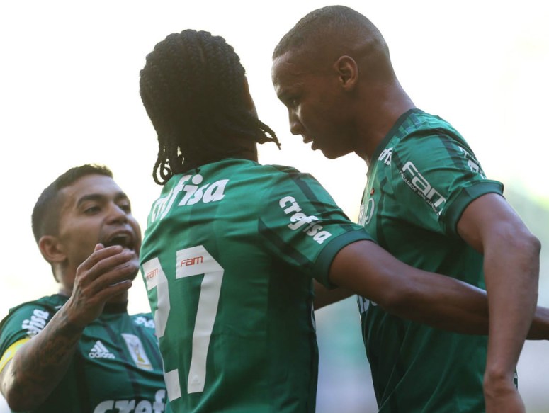 deyverson-atacante-flickr-cesar-greco-950